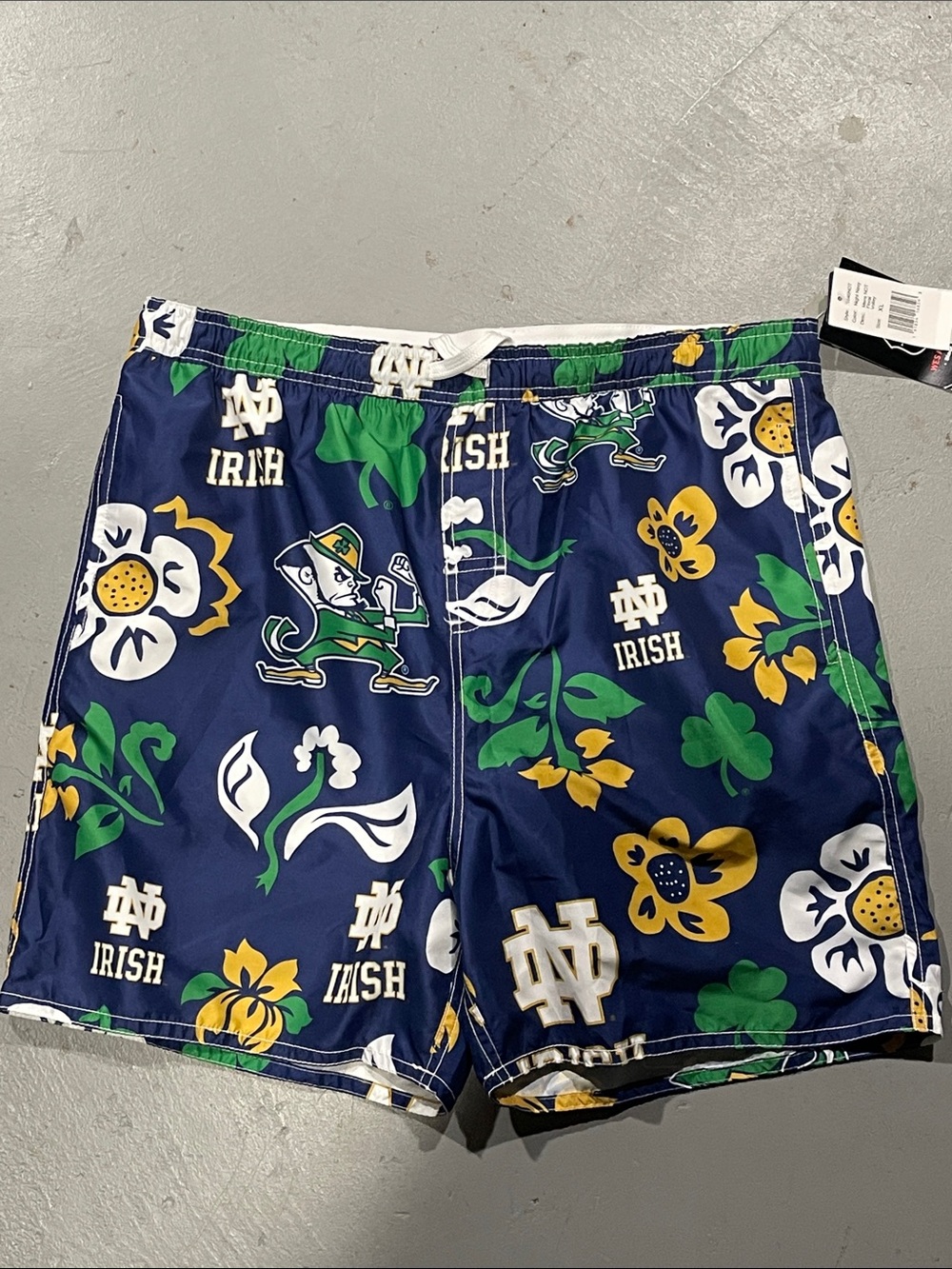Wes and Willy Notre Dame Fighting Irish Navy Floral Swim Trunks Sz XL NWT